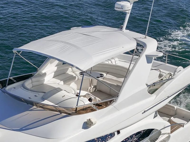 TruLou yacht - Sun Deck Overview